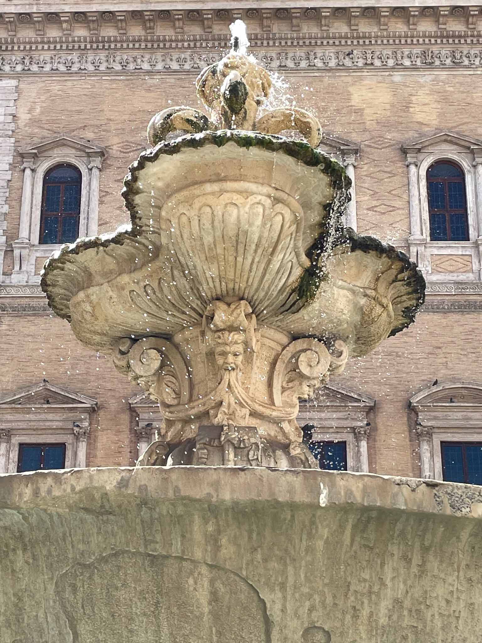 Le Fontane di Piazza Farnese